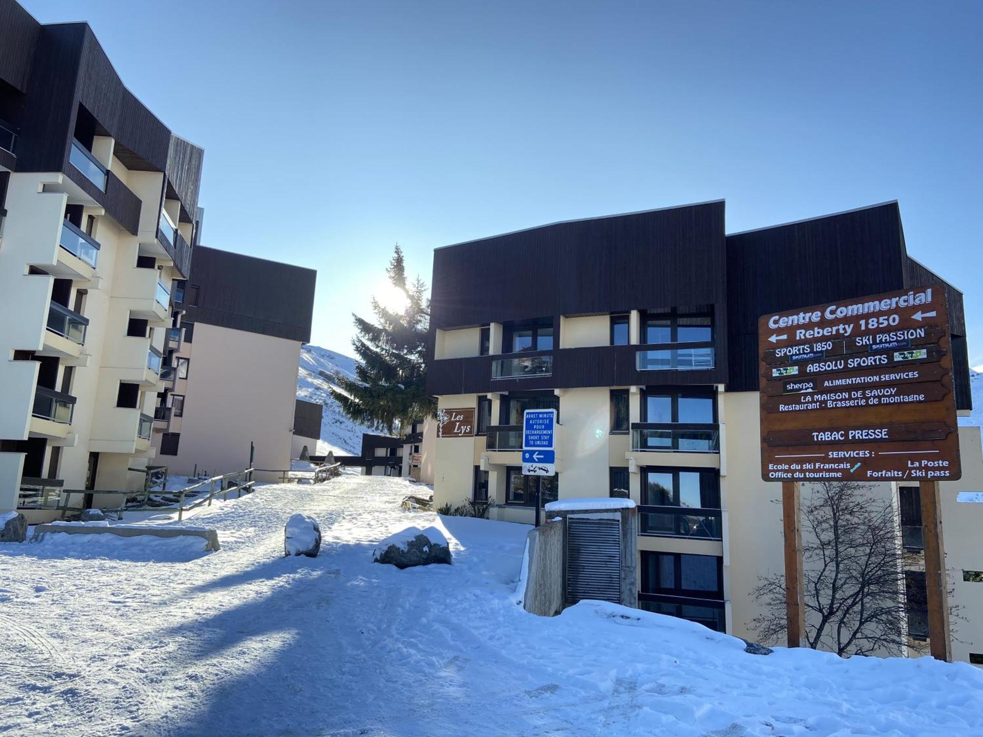 Travelski Home Select - Residence Les Lys Saint-Martin-de-Belleville Exterior photo